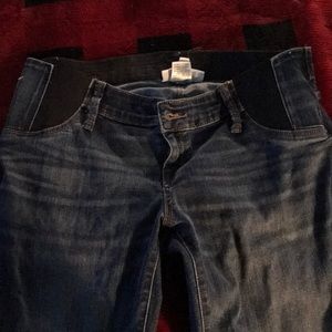 Maternity jeans size 6/28R